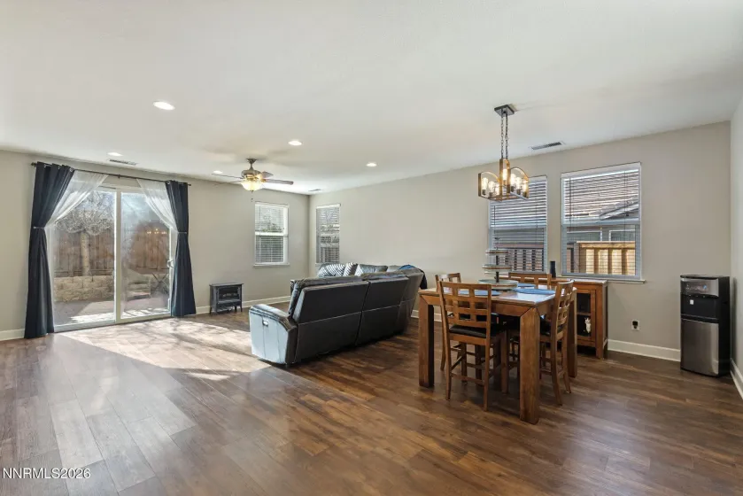 540 Terracina, Reno, Nevada 89521, 4 Bedrooms Bedrooms, ,2 BathroomsBathrooms,Residential,Residential,Terracina,260000839