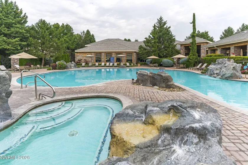 900 Meadows, Reno, Nevada 89521, 2 Bedrooms Bedrooms, ,2 BathroomsBathrooms,Residential,Residential,Meadows,260000838