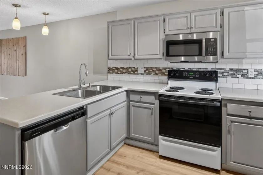 2981 Tierra Verde E, Reno, Nevada 89512, 2 Bedrooms Bedrooms, ,2 BathroomsBathrooms,Residential,Residential,Tierra Verde E,260000849