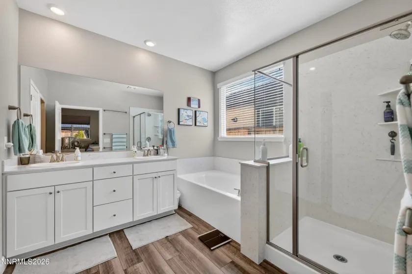 6047 Red Stable, Sparks, Nevada 89436, 3 Bedrooms Bedrooms, ,2 BathroomsBathrooms,Residential,Residential,Red Stable,260000861