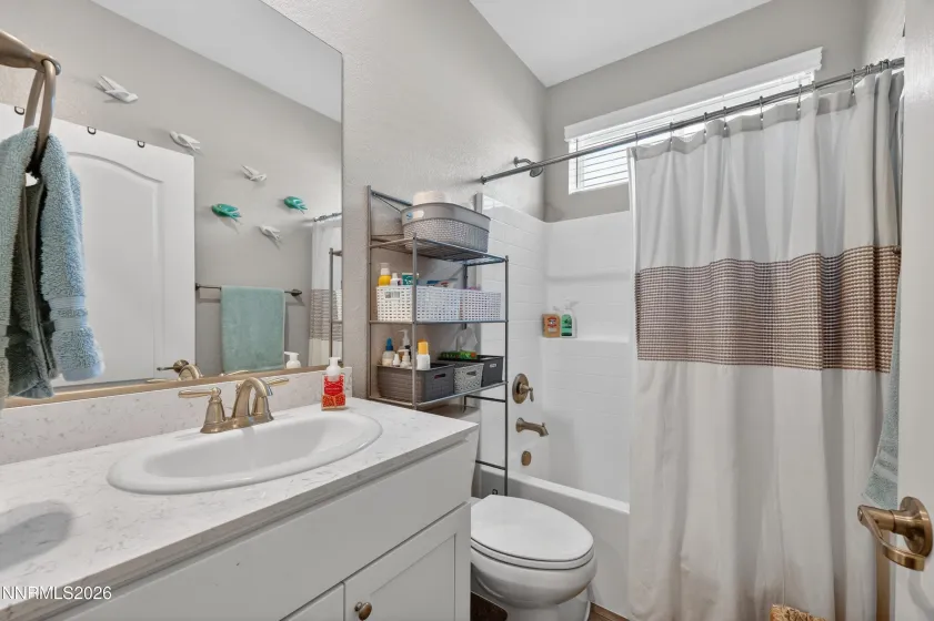 6047 Red Stable, Sparks, Nevada 89436, 3 Bedrooms Bedrooms, ,2 BathroomsBathrooms,Residential,Residential,Red Stable,260000861