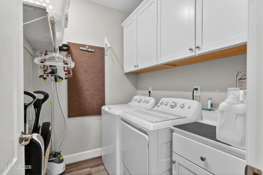 6047 Red Stable, Sparks, Nevada 89436, 3 Bedrooms Bedrooms, ,2 BathroomsBathrooms,Residential,Residential,Red Stable,260000861