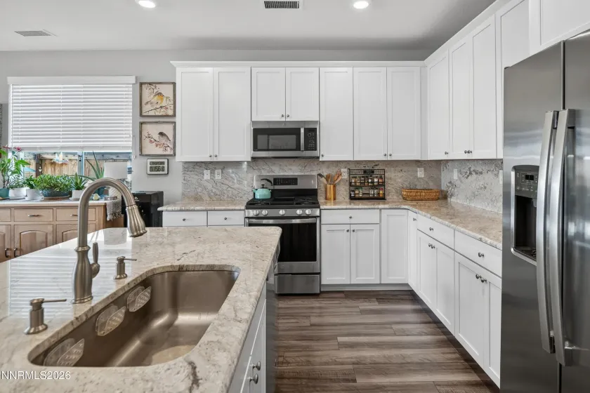 6047 Red Stable, Sparks, Nevada 89436, 3 Bedrooms Bedrooms, ,2 BathroomsBathrooms,Residential,Residential,Red Stable,260000861