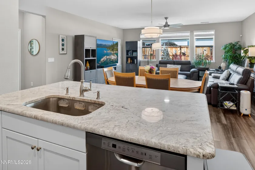 6047 Red Stable, Sparks, Nevada 89436, 3 Bedrooms Bedrooms, ,2 BathroomsBathrooms,Residential,Residential,Red Stable,260000861