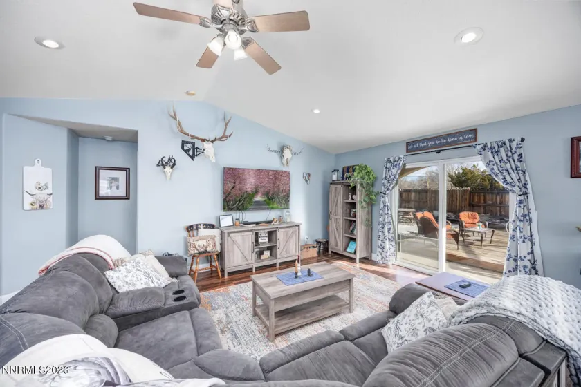 440 Cornerstone, Fallon, Nevada 89406, 3 Bedrooms Bedrooms, ,2 BathroomsBathrooms,Residential,Residential,Cornerstone,260000863