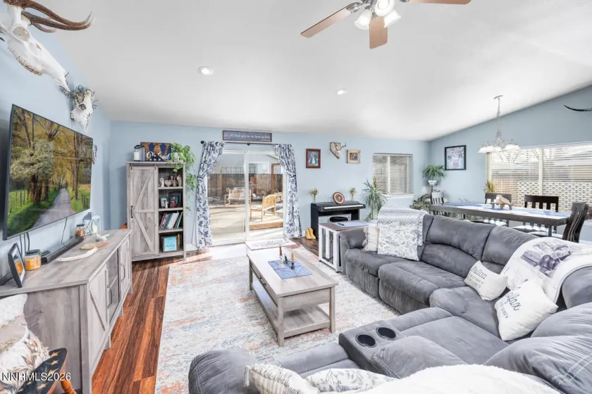 440 Cornerstone, Fallon, Nevada 89406, 3 Bedrooms Bedrooms, ,2 BathroomsBathrooms,Residential,Residential,Cornerstone,260000863