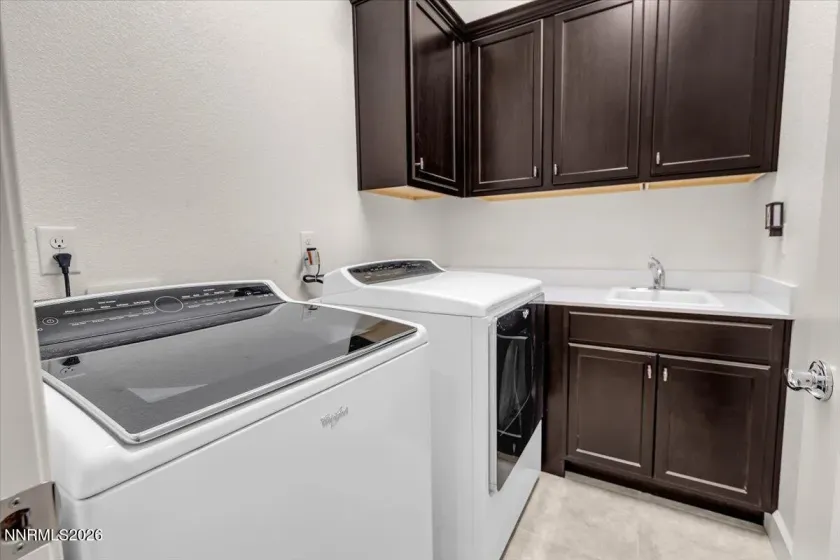 5428 Phillipa, Reno, Nevada 89511, 2 Bedrooms Bedrooms, ,3 BathroomsBathrooms,Residential,Residential,Phillipa,260000865