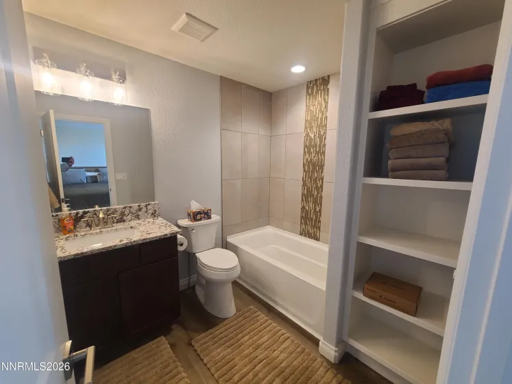 18671 Village Center, Reno, Nevada 89508, 2 Bedrooms Bedrooms, ,3 BathroomsBathrooms,Residential,Residential,Village Center,260000866