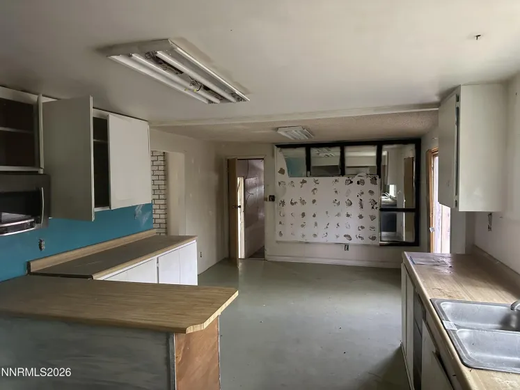 28 Arndell, Sparks, Nevada 89431, 3 Bedrooms Bedrooms, ,2 BathroomsBathrooms,Residential,Residential,Arndell,260000868