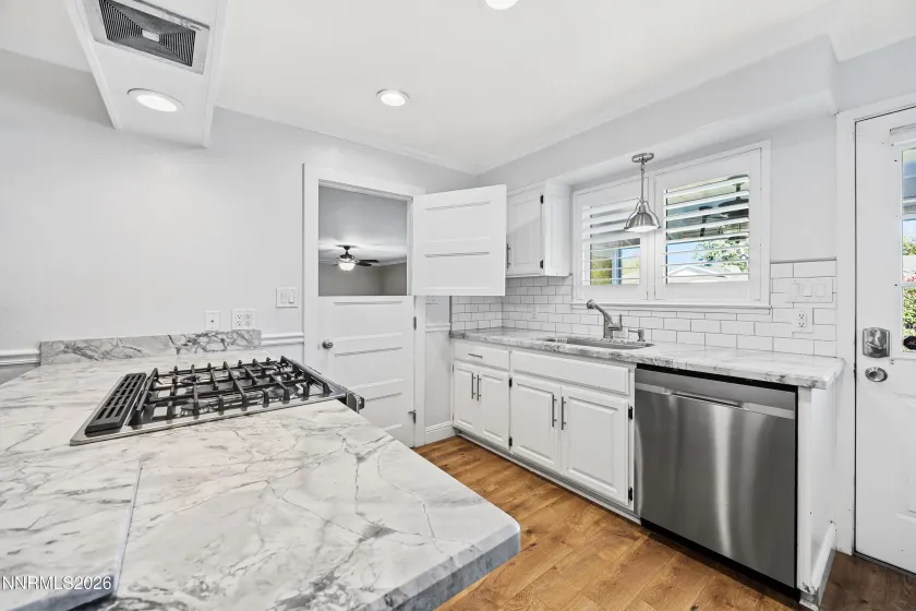 601 Ivy, Carson City, Nevada 89703, 4 Bedrooms Bedrooms, ,2 BathroomsBathrooms,Residential,Residential,Ivy,260000869