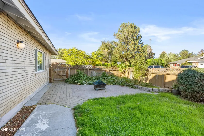 601 Ivy, Carson City, Nevada 89703, 4 Bedrooms Bedrooms, ,2 BathroomsBathrooms,Residential,Residential,Ivy,260000869