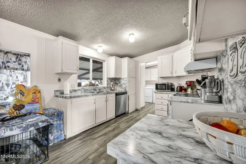 5556 Mark, Sun Valley, Nevada 89433, 4 Bedrooms Bedrooms, ,2 BathroomsBathrooms,Residential,Residential,Mark,260000871