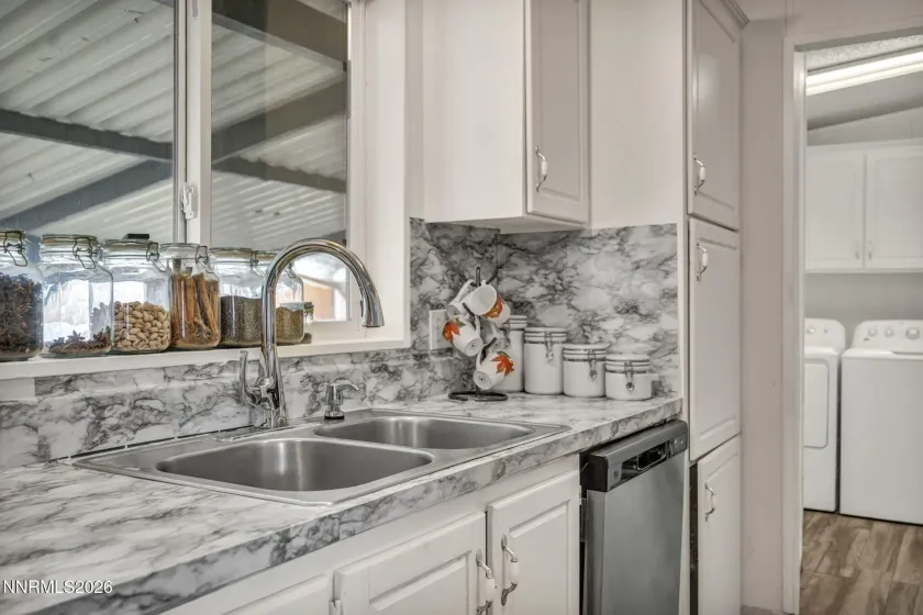 5556 Mark, Sun Valley, Nevada 89433, 4 Bedrooms Bedrooms, ,2 BathroomsBathrooms,Residential,Residential,Mark,260000871