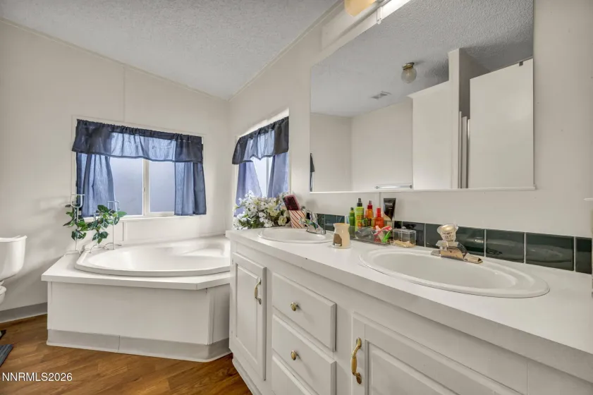 5556 Mark, Sun Valley, Nevada 89433, 4 Bedrooms Bedrooms, ,2 BathroomsBathrooms,Residential,Residential,Mark,260000871