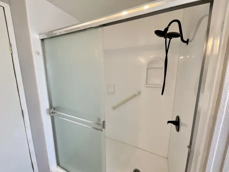 320 Brownlee Ln, Sun Valley, Nevada 89433, 2 Bedrooms Bedrooms, 10 Rooms Rooms,2 BathroomsBathrooms,Manufactured,Residential,Brownlee,260000872