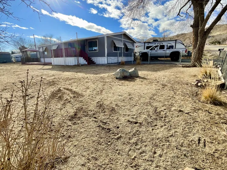 320 Brownlee Ln, Sun Valley, Nevada 89433, 2 Bedrooms Bedrooms, 10 Rooms Rooms,2 BathroomsBathrooms,Manufactured,Residential,Brownlee,260000872