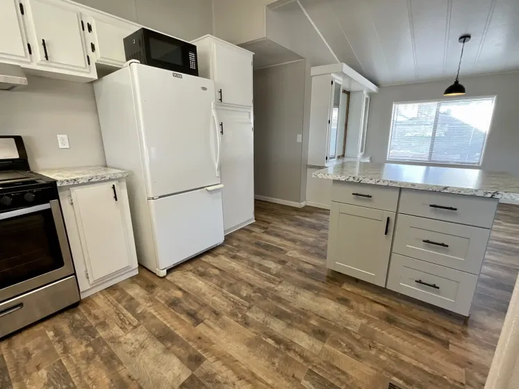 320 Brownlee Ln, Sun Valley, Nevada 89433, 2 Bedrooms Bedrooms, 10 Rooms Rooms,2 BathroomsBathrooms,Manufactured,Residential,Brownlee,260000872