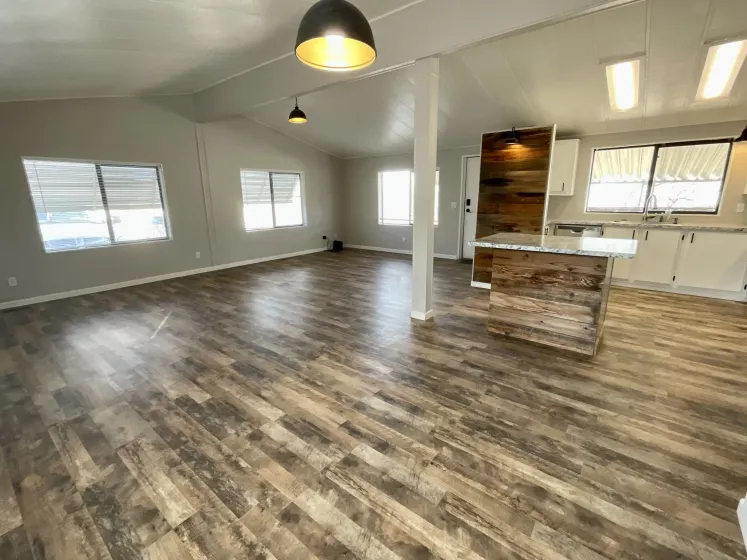 320 Brownlee Ln, Sun Valley, Nevada 89433, 2 Bedrooms Bedrooms, 10 Rooms Rooms,2 BathroomsBathrooms,Manufactured,Residential,Brownlee,260000872