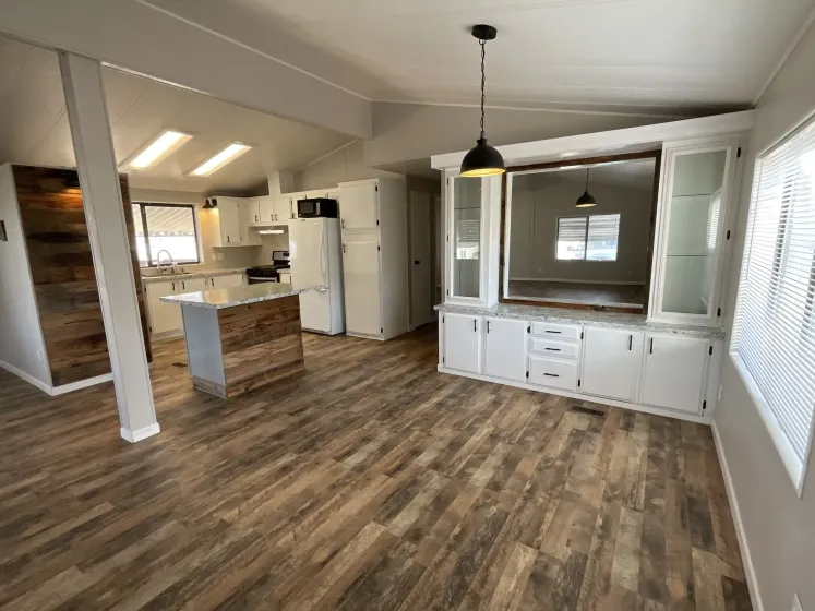 320 Brownlee Ln, Sun Valley, Nevada 89433, 2 Bedrooms Bedrooms, 10 Rooms Rooms,2 BathroomsBathrooms,Manufactured,Residential,Brownlee,260000872