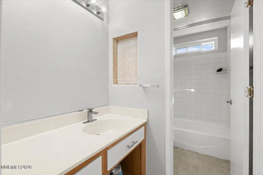 3090 Myles, Sparks, Nevada 89434, 4 Bedrooms Bedrooms, ,3 BathroomsBathrooms,Residential,Residential,Myles,260000873