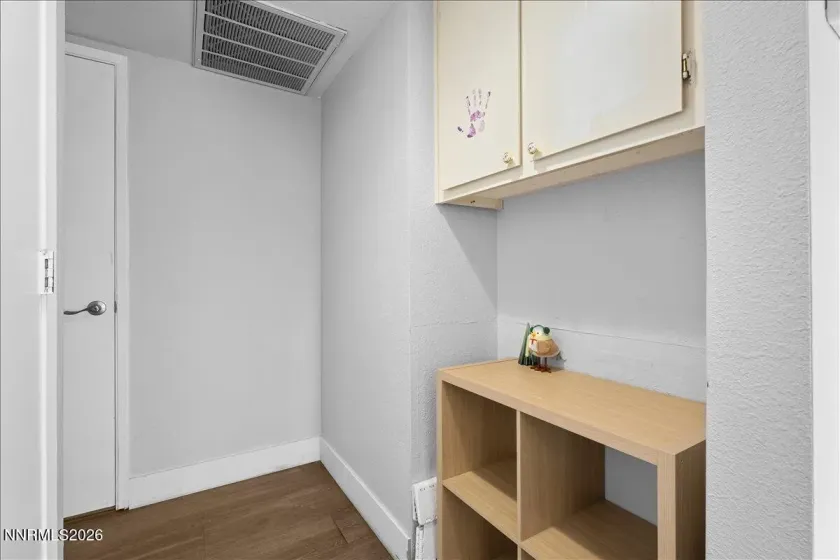 3090 Myles, Sparks, Nevada 89434, 4 Bedrooms Bedrooms, ,3 BathroomsBathrooms,Residential,Residential,Myles,260000873