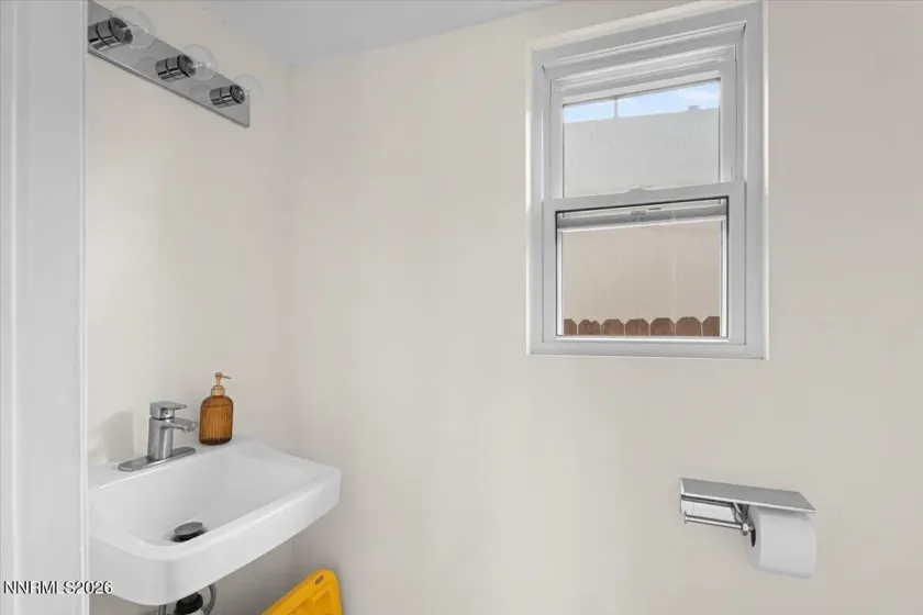 3090 Myles, Sparks, Nevada 89434, 4 Bedrooms Bedrooms, ,3 BathroomsBathrooms,Residential,Residential,Myles,260000873