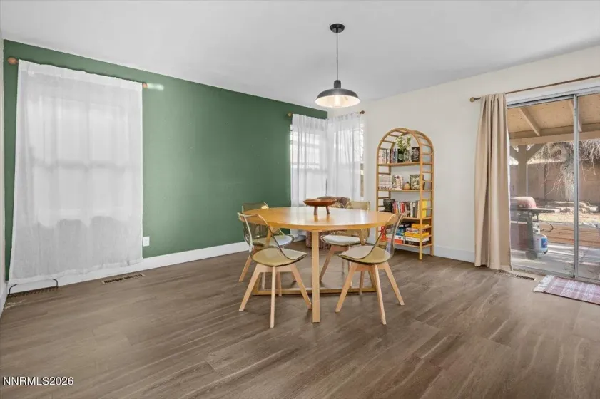 3090 Myles, Sparks, Nevada 89434, 4 Bedrooms Bedrooms, ,3 BathroomsBathrooms,Residential,Residential,Myles,260000873