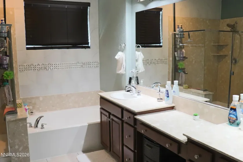 10843 Pebble Hill, Reno, Nevada 89521, 4 Bedrooms Bedrooms, ,4 BathroomsBathrooms,Residential,Residential,Pebble Hill,260000877