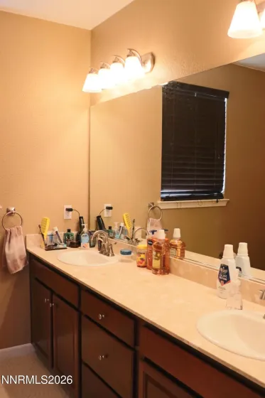 10843 Pebble Hill, Reno, Nevada 89521, 4 Bedrooms Bedrooms, ,4 BathroomsBathrooms,Residential,Residential,Pebble Hill,260000877