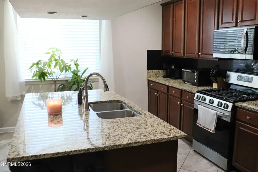 10843 Pebble Hill, Reno, Nevada 89521, 4 Bedrooms Bedrooms, ,4 BathroomsBathrooms,Residential,Residential,Pebble Hill,260000877