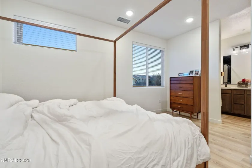 176 Rissone, Reno, Nevada 89503, 4 Bedrooms Bedrooms, ,4 BathroomsBathrooms,Residential,Residential,Rissone,260000880