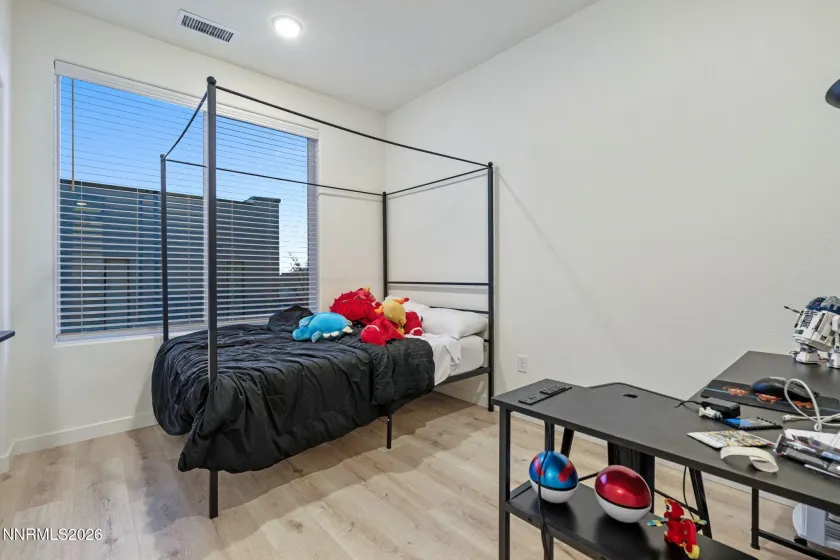 176 Rissone, Reno, Nevada 89503, 4 Bedrooms Bedrooms, ,4 BathroomsBathrooms,Residential,Residential,Rissone,260000880