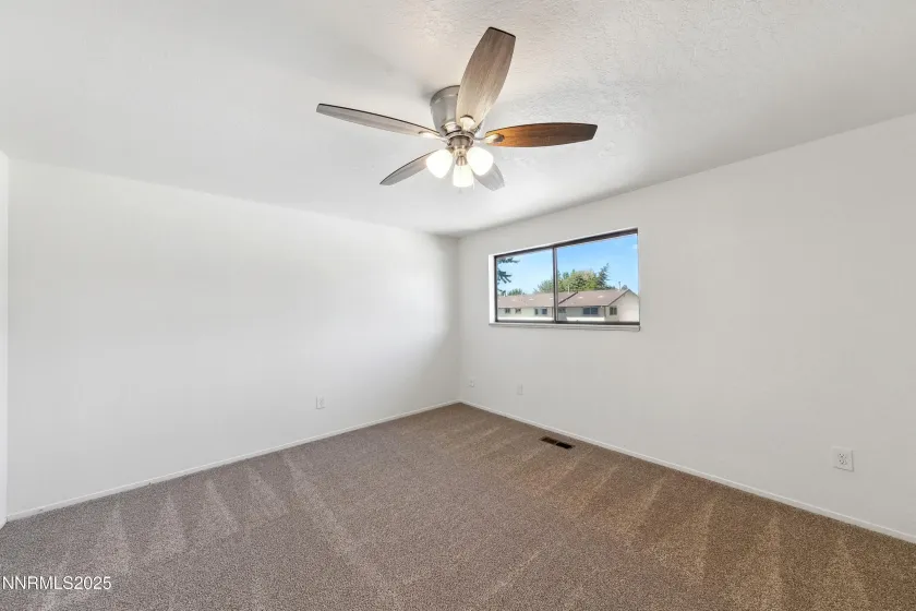 718 Travis, Carson City, Nevada 89701, 2 Bedrooms Bedrooms, ,3 BathroomsBathrooms,Residential,Residential,Travis,250051271