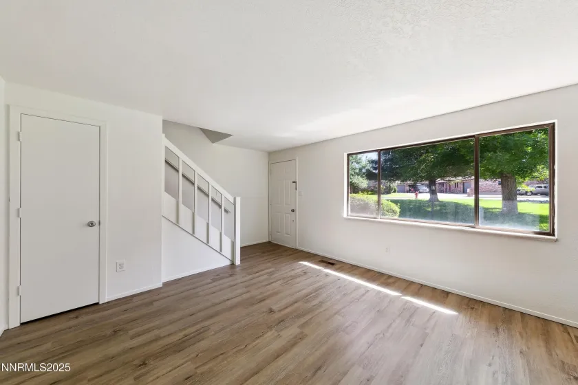 718 Travis, Carson City, Nevada 89701, 2 Bedrooms Bedrooms, ,3 BathroomsBathrooms,Residential,Residential,Travis,250051271