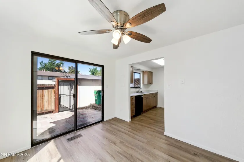 718 Travis, Carson City, Nevada 89701, 2 Bedrooms Bedrooms, ,3 BathroomsBathrooms,Residential,Residential,Travis,250051271