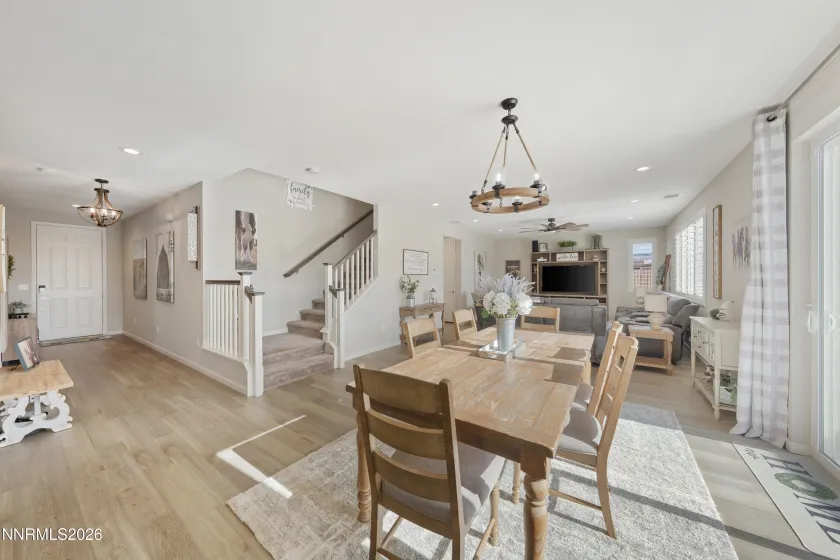 2131 Musselshell, Sparks, Nevada 89436, 4 Bedrooms Bedrooms, ,3 BathroomsBathrooms,Residential,Residential,Musselshell,260000882