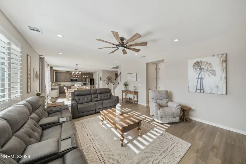 2131 Musselshell, Sparks, Nevada 89436, 4 Bedrooms Bedrooms, ,3 BathroomsBathrooms,Residential,Residential,Musselshell,260000882