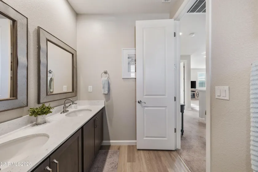 2131 Musselshell, Sparks, Nevada 89436, 4 Bedrooms Bedrooms, ,3 BathroomsBathrooms,Residential,Residential,Musselshell,260000882