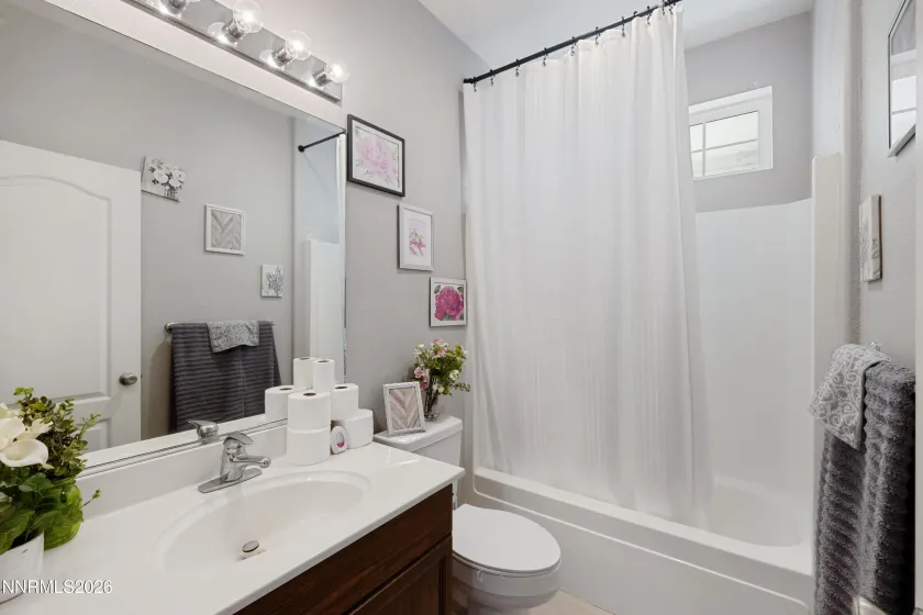 169 Desert Springs, Fernley, Nevada 89408, 3 Bedrooms Bedrooms, ,2 BathroomsBathrooms,Residential,Residential,Desert Springs,260000884