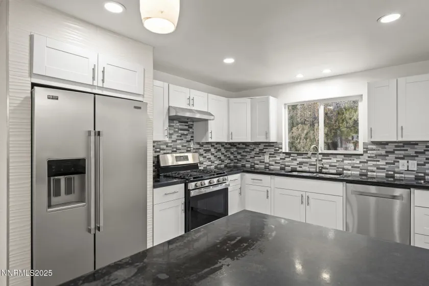 1085 Memory, Reno, Nevada 89509, 3 Bedrooms Bedrooms, ,2 BathroomsBathrooms,Residential,Residential,Memory,260000096