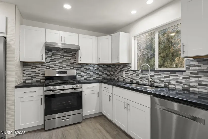 1085 Memory, Reno, Nevada 89509, 3 Bedrooms Bedrooms, ,2 BathroomsBathrooms,Residential,Residential,Memory,260000096