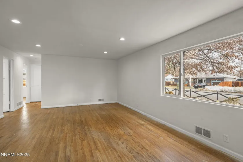 1085 Memory, Reno, Nevada 89509, 3 Bedrooms Bedrooms, ,2 BathroomsBathrooms,Residential,Residential,Memory,260000096