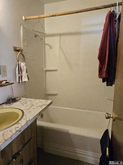 5040-5030 Reno, Fallon, Nevada 89406, ,Commercial Sale,Residential,Reno,260000889