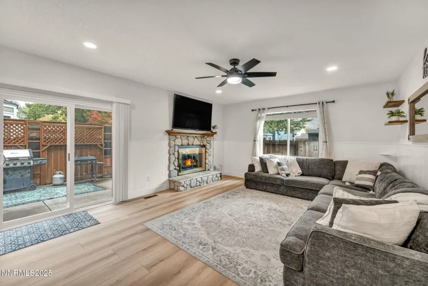 1528 Harper, Carson City, Nevada 89701, 4 Bedrooms Bedrooms, ,3 BathroomsBathrooms,Residential,Residential,Harper,260000893