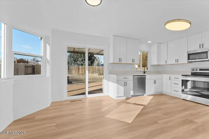 3755 Rio Poco, Reno, Nevada 89502, 4 Bedrooms Bedrooms, ,2 BathroomsBathrooms,Residential,Residential,Rio Poco,260000894