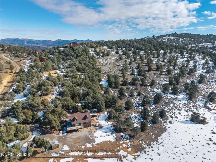 21381 Crestview, Reno, Nevada 89521, 4 Bedrooms Bedrooms, ,3 BathroomsBathrooms,Residential,Residential,Crestview,260000896