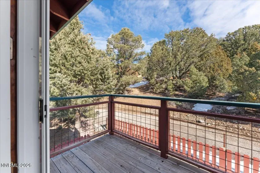 21381 Crestview, Reno, Nevada 89521, 4 Bedrooms Bedrooms, ,3 BathroomsBathrooms,Residential,Residential,Crestview,260000896