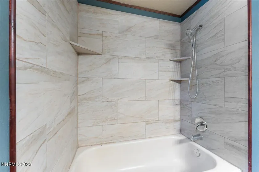 21381 Crestview, Reno, Nevada 89521, 4 Bedrooms Bedrooms, ,3 BathroomsBathrooms,Residential,Residential,Crestview,260000896