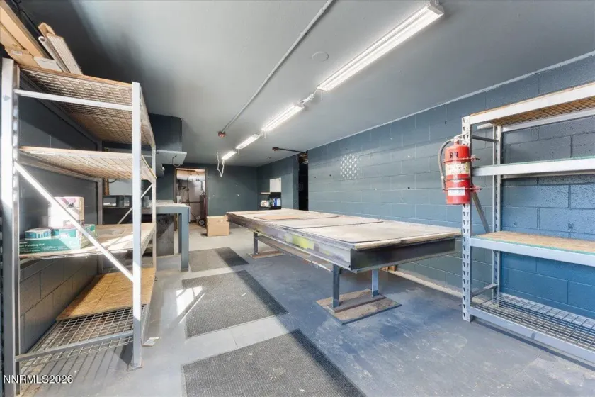 21381 Crestview, Reno, Nevada 89521, 4 Bedrooms Bedrooms, ,3 BathroomsBathrooms,Residential,Residential,Crestview,260000896