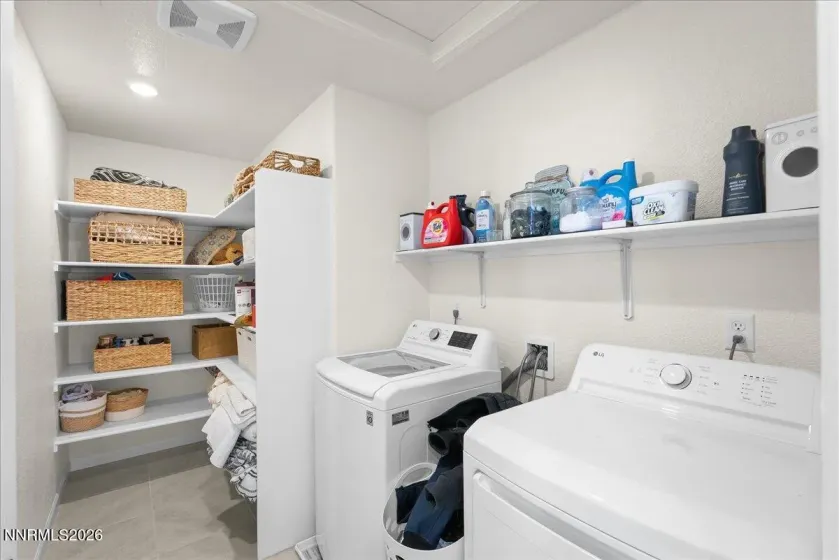 8921 Quail Falls, Reno, Nevada 89506, 4 Bedrooms Bedrooms, ,3 BathroomsBathrooms,Residential,Residential,Quail Falls,260000895